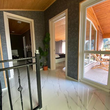 Buo'S Guest House Боржоми Экстерьер фото